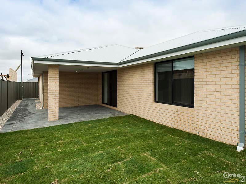 19 Dutton Gardens, South Yunderup WA 6208