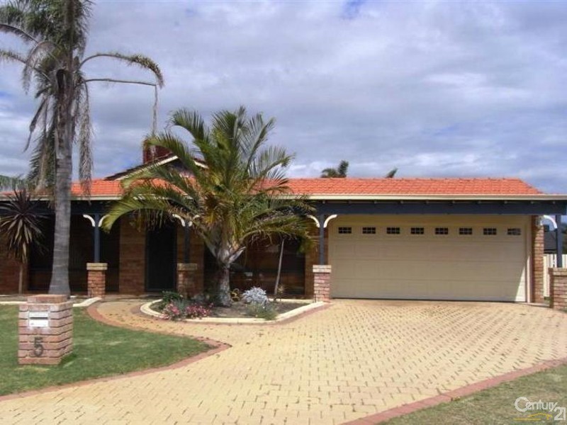 5 Medford Court, Meadow Springs WA 6210