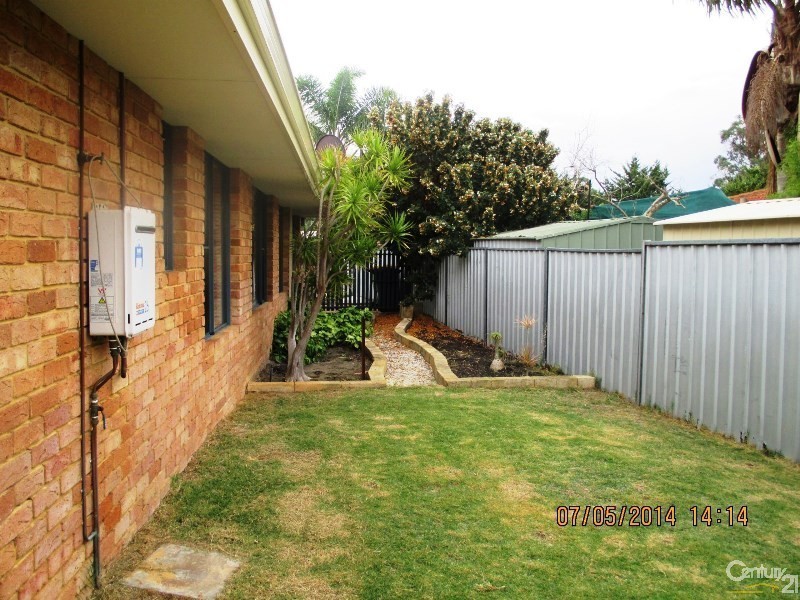 5 Medford Court, Meadow Springs WA 6210