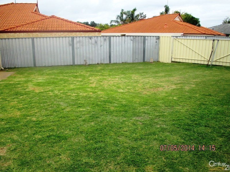 5 Medford Court, Meadow Springs WA 6210