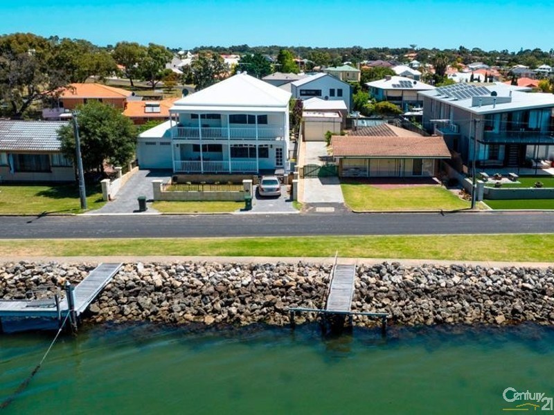 6 Fairbridge Road, Halls Head WA 6210