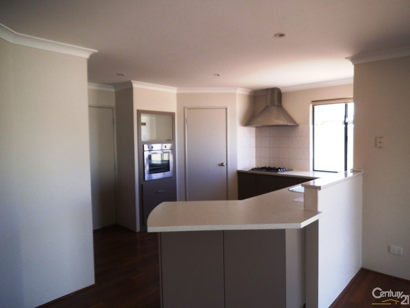 46 Malata Ridge, Lakelands WA 6180