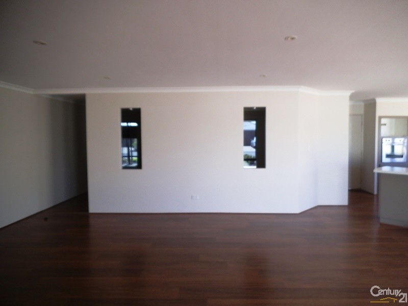 46 Malata Ridge, Lakelands WA 6180