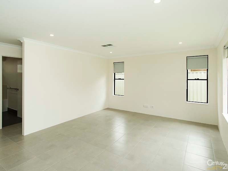 19 Dutton Gardens, South Yunderup WA 6208