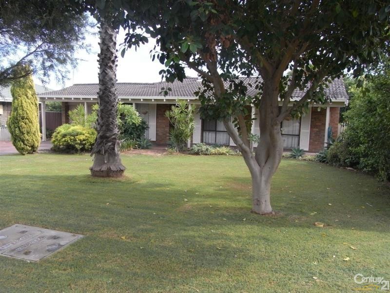 57 Noreena Avenue, Golden Bay WA 6174