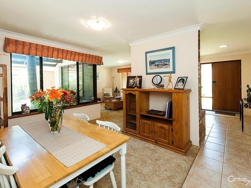 50 Janis Street, Halls Head WA 6210