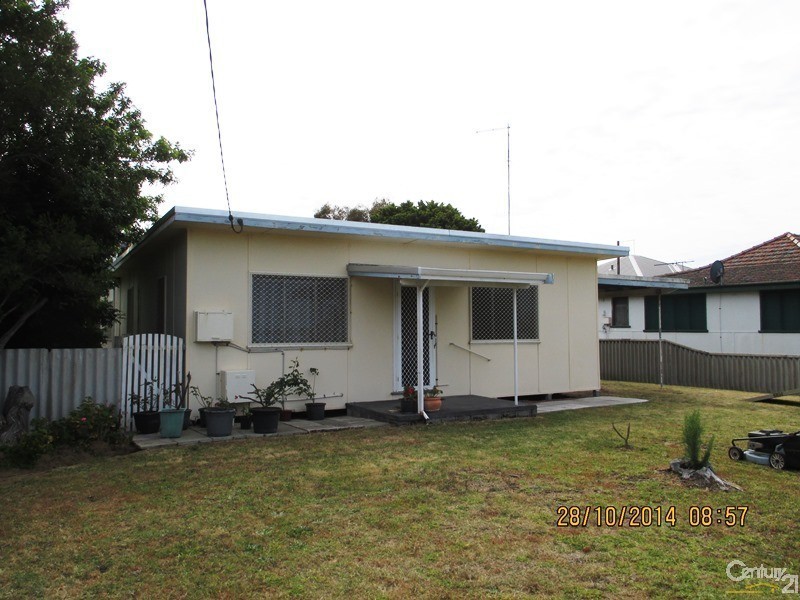 12 Loxton Street, Dudley Park WA 6210