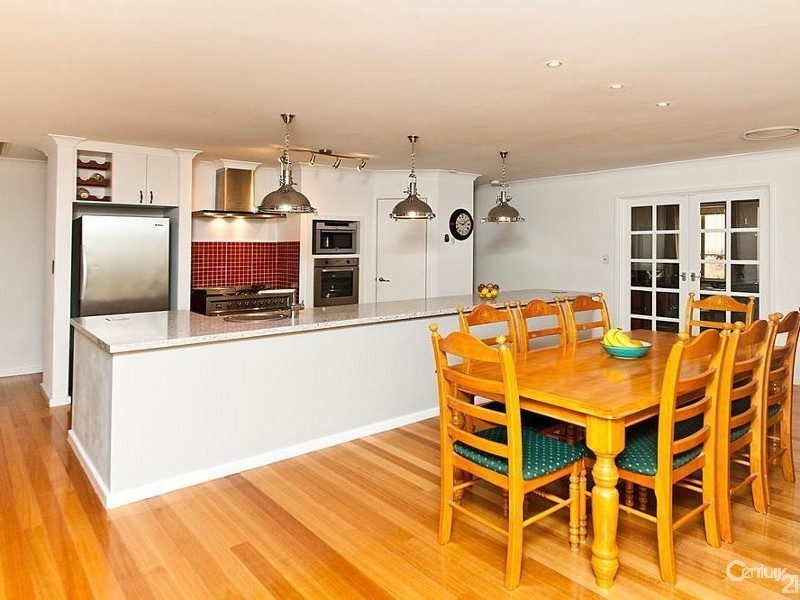 19 Ballard Meander, Lakelands WA 6180