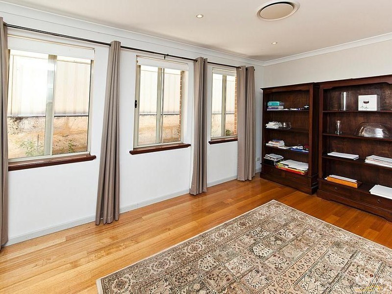 19 Ballard Meander, Lakelands WA 6180