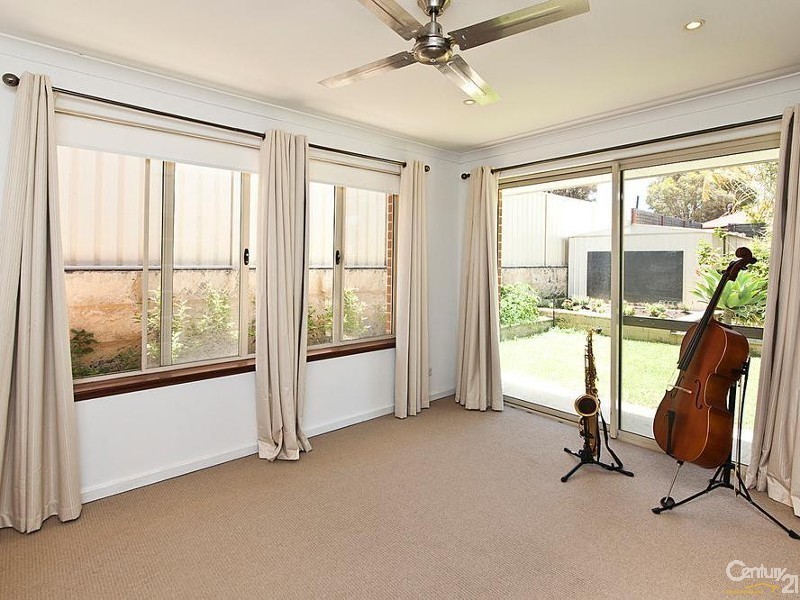 19 Ballard Meander, Lakelands WA 6180