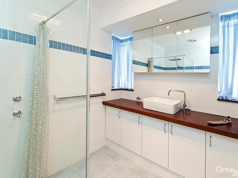 19 Ballard Meander, Lakelands WA 6180