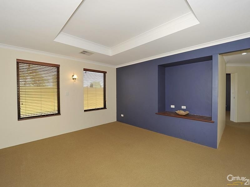 4 Sefton Court, Silver Sands WA 6210