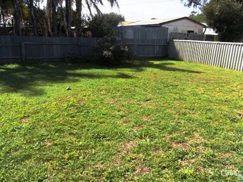 12 Loxton Street, Dudley Park WA 6210