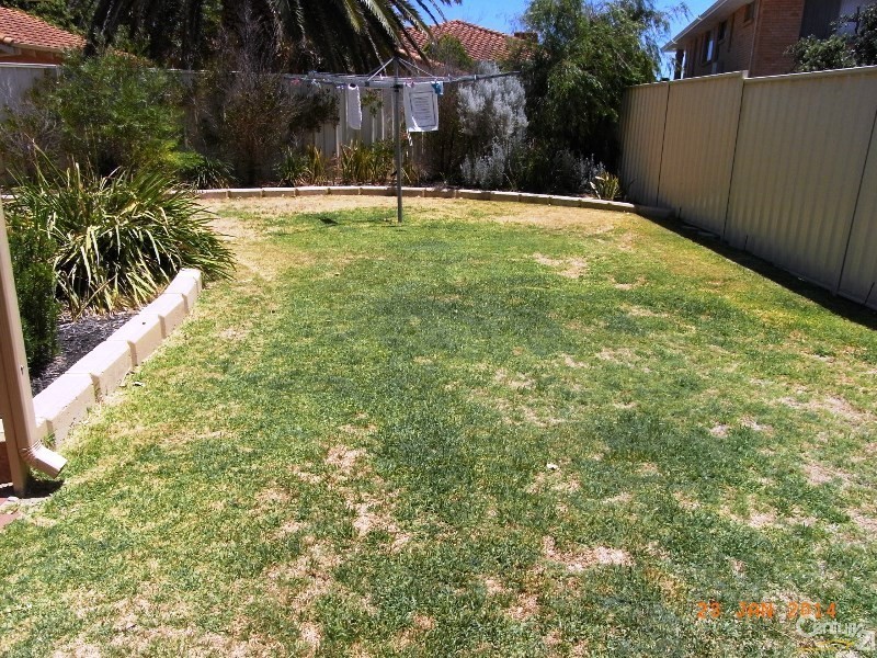 37B Admiralty Crescent, Halls Head WA 6210