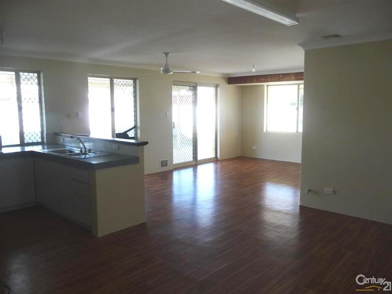 2 Throssell Court, Greenfields WA 6210