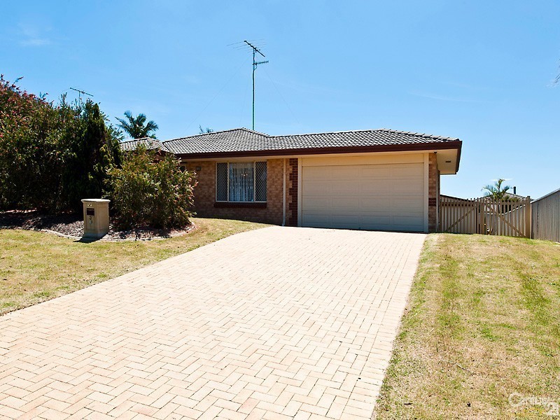 3 Wintersweet Place, Halls Head WA 6210