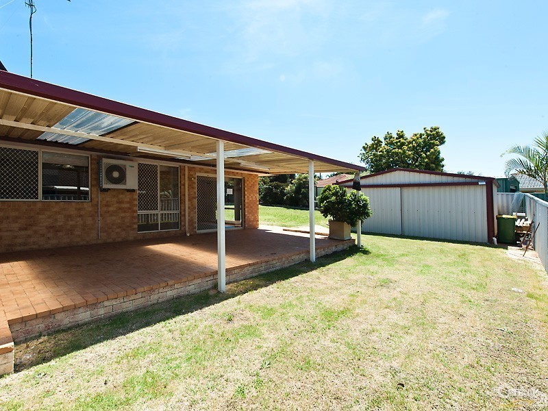 3 Wintersweet Place, Halls Head WA 6210