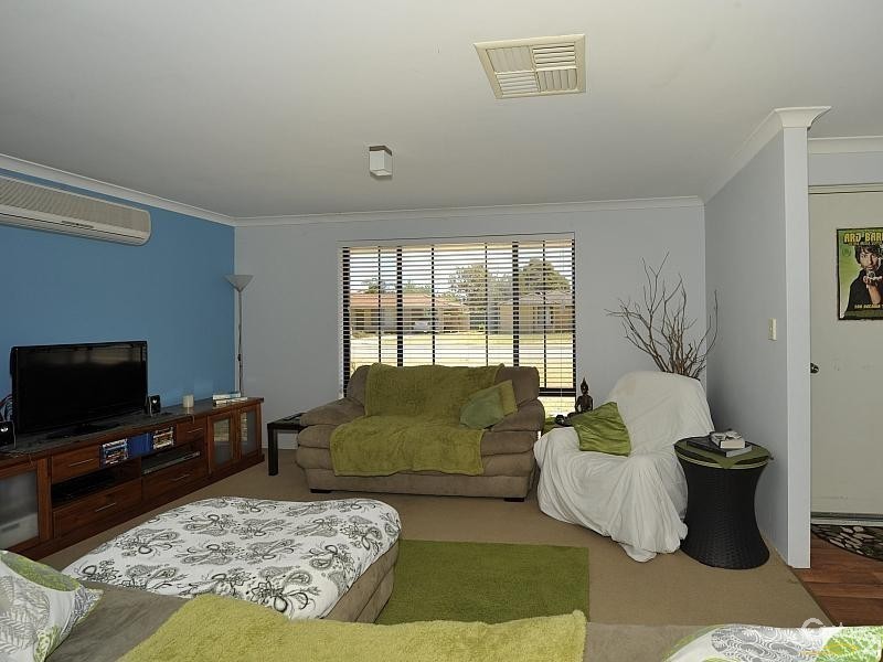13 Underdale Place, Coodanup WA 6210