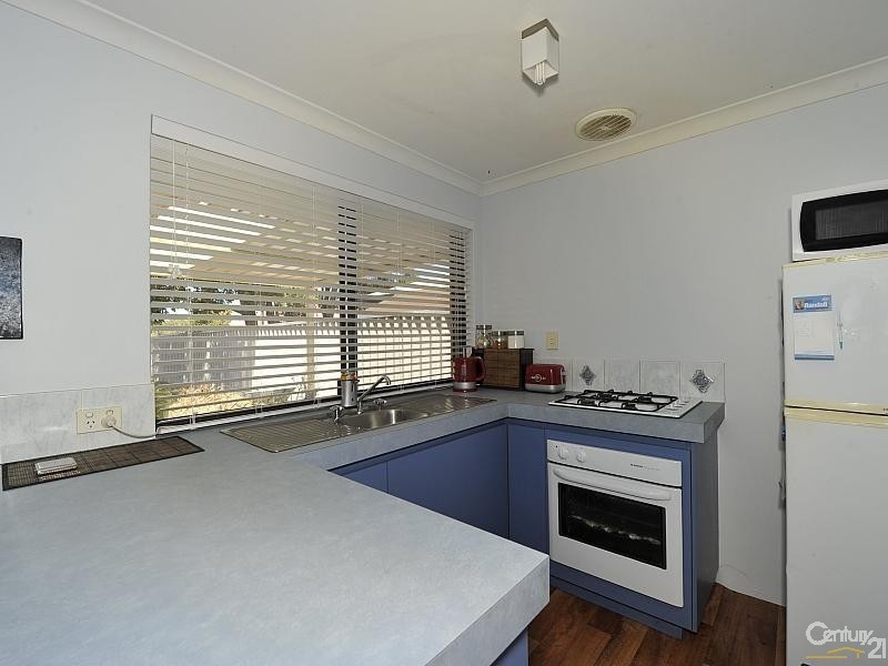 13 Underdale Place, Coodanup WA 6210