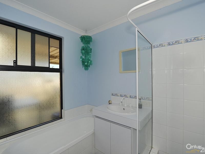 13 Underdale Place, Coodanup WA 6210
