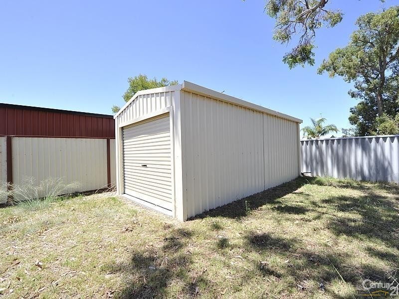 13 Underdale Place, Coodanup WA 6210
