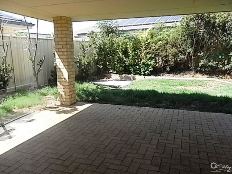 40 Ravendale Drive, Dudley Park WA 6210