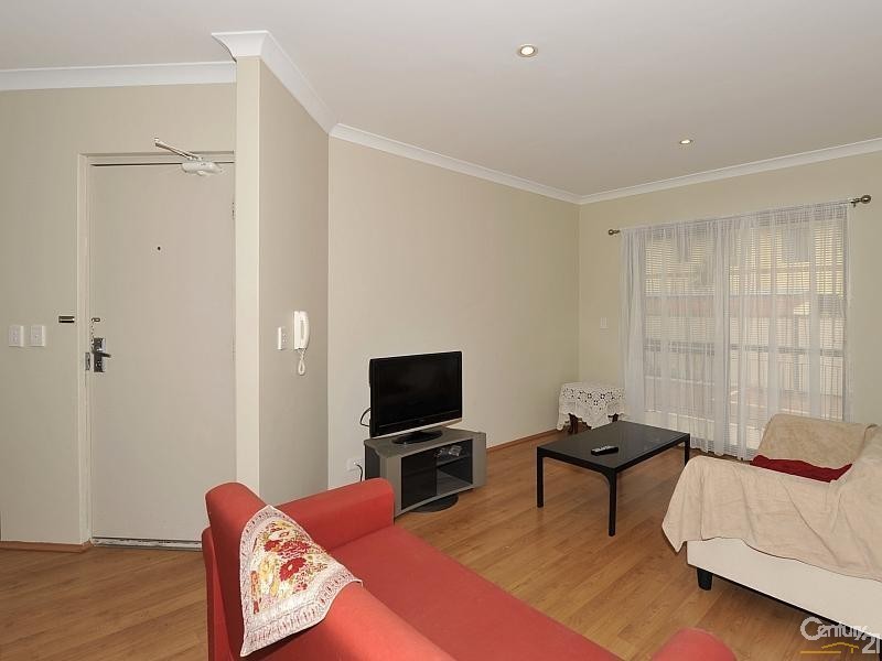 5/24 Davey Street, Mandurah WA 6210