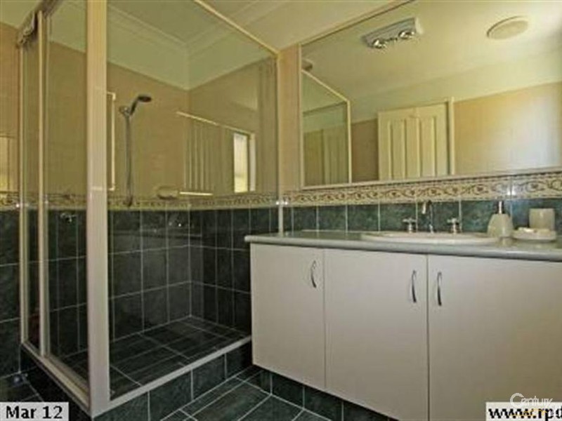 22 Jubata Gardens, Dudley Park WA 6210