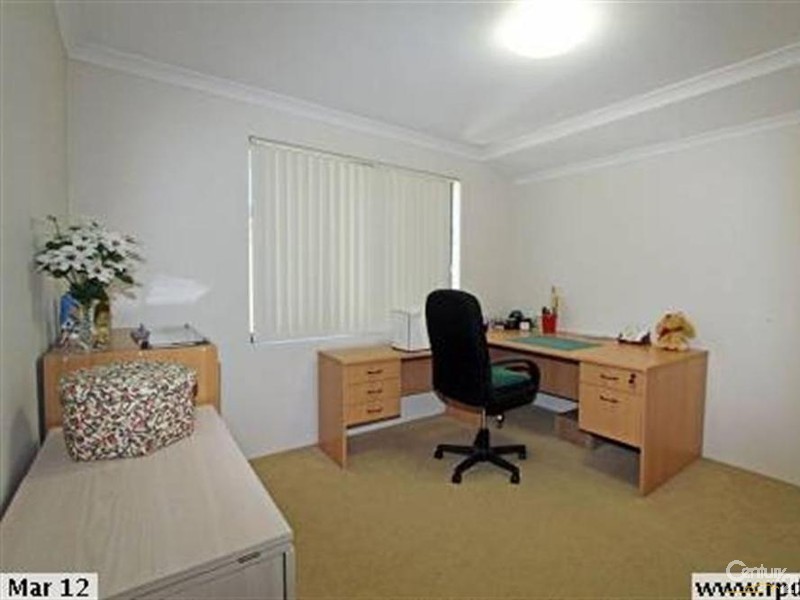 22 Jubata Gardens, Dudley Park WA 6210