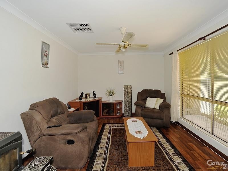 34 Manildra Drive, Dudley Park WA 6210
