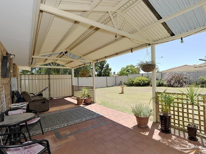 34 Manildra Drive, Dudley Park WA 6210