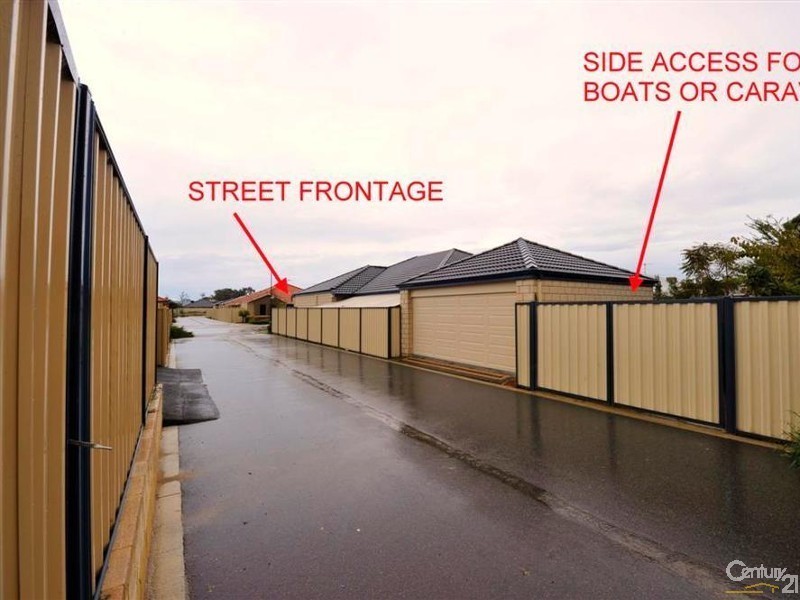 4 Honeyeater View, Dudley Park WA 6210