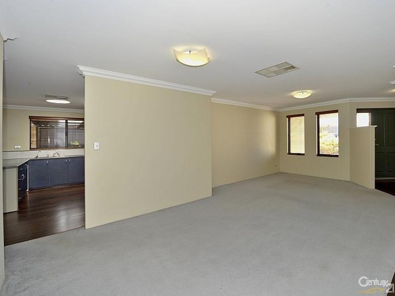 5 Lilly Pilly Lookout, Halls Head WA 6210