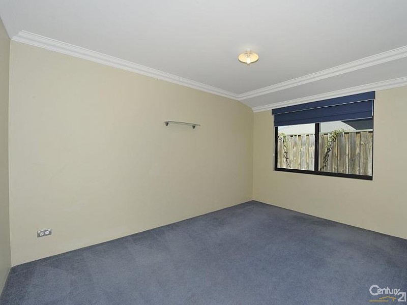 5 Lilly Pilly Lookout, Halls Head WA 6210