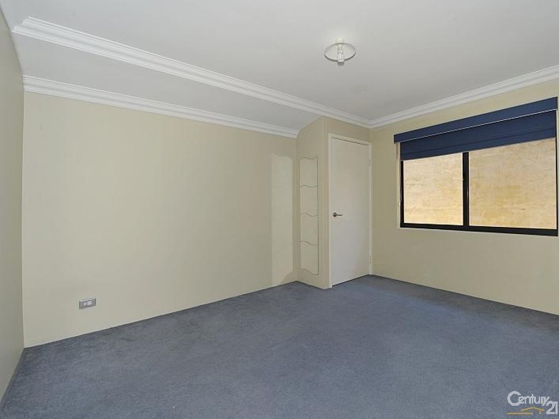 5 Lilly Pilly Lookout, Halls Head WA 6210