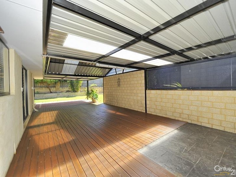 5 Lilly Pilly Lookout, Halls Head WA 6210