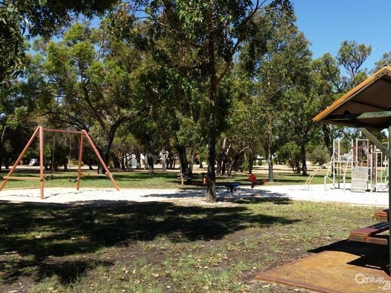 7 Songlark Ramble, Placid Waters, Coodanup WA 6210