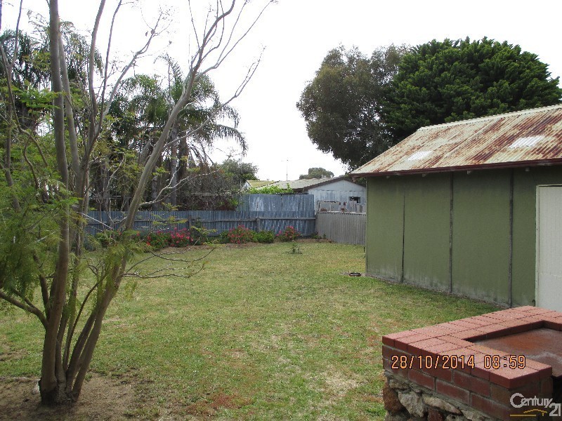 12 Loxton Street, Dudley Park WA 6210