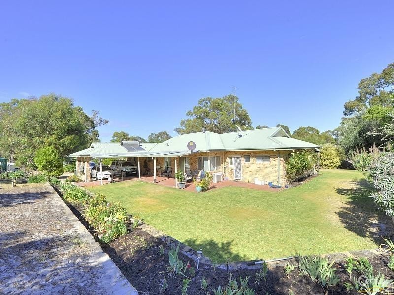 231 Tuart Grove Avenue, Lake Clifton WA 6215