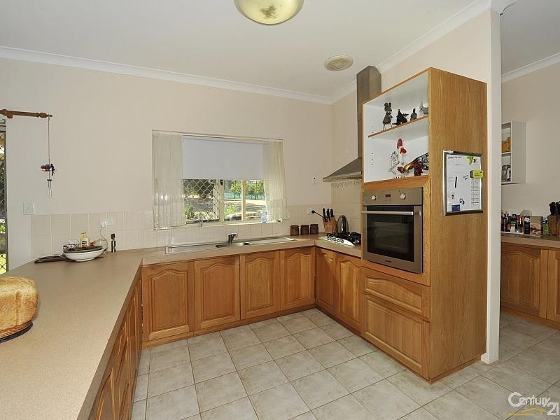 231 Tuart Grove Avenue, Lake Clifton WA 6215