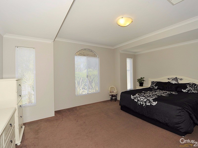 27 Brackenridge Ramble, Meadow Springs WA 6210