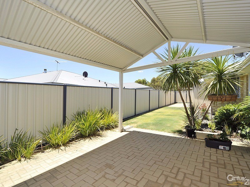 27 Brackenridge Ramble, Meadow Springs WA 6210