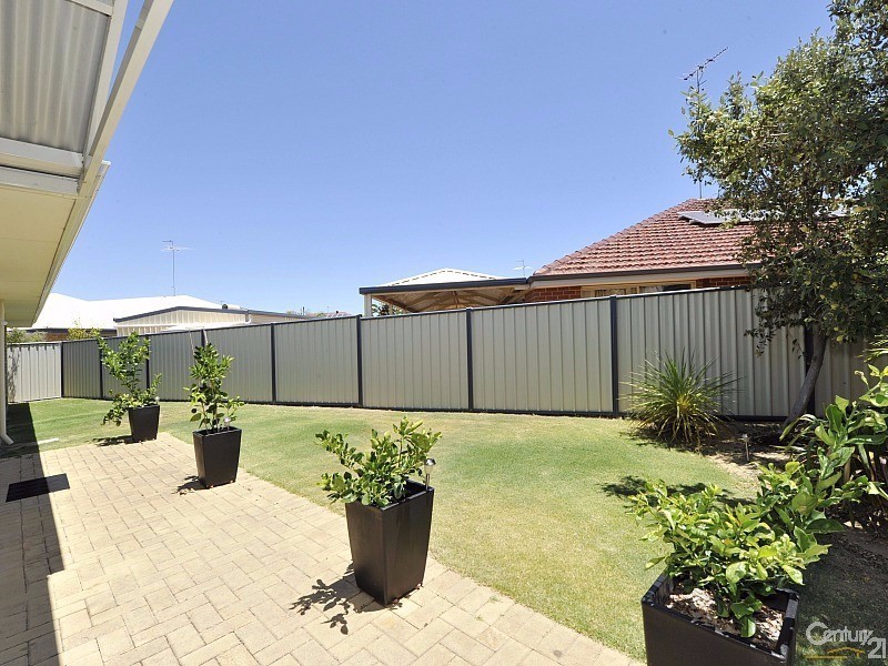 27 Brackenridge Ramble, Meadow Springs WA 6210