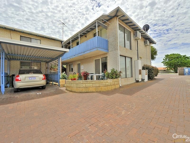 17/11 Leslie Street, Dudley Park WA 6210