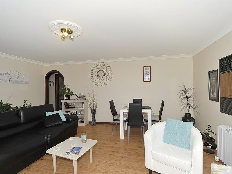 17/11 Leslie Street, Dudley Park WA 6210