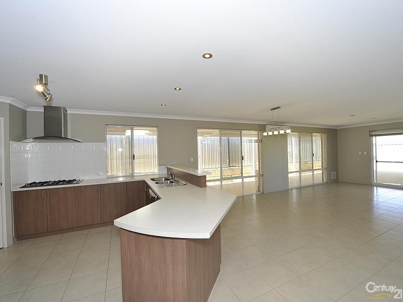 326 Pebblebeach Boulevard, Meadow Springs WA 6210