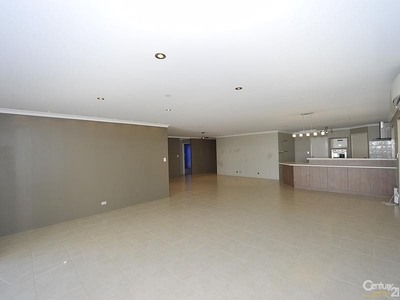 326 Pebblebeach Boulevard, Meadow Springs WA 6210