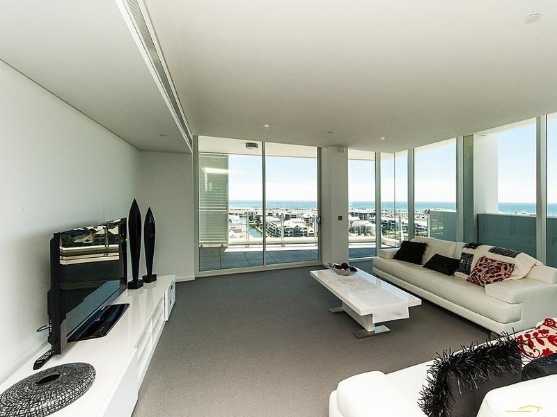 1401/3 Marco Polo Drive, Mandurah WA 6210