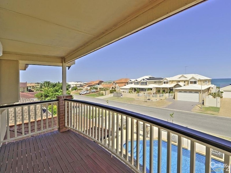 15 Ronsard Drive, San Remo WA 6210