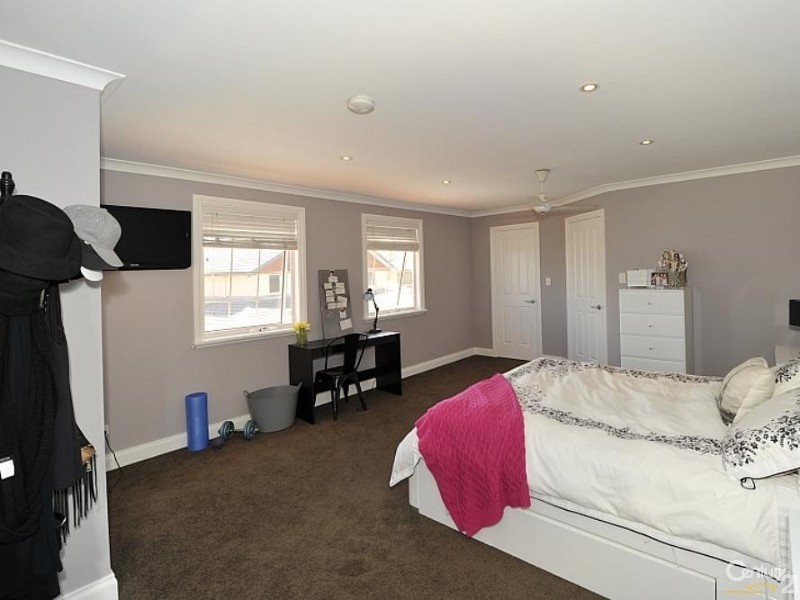 15 Ronsard Drive, San Remo WA 6210